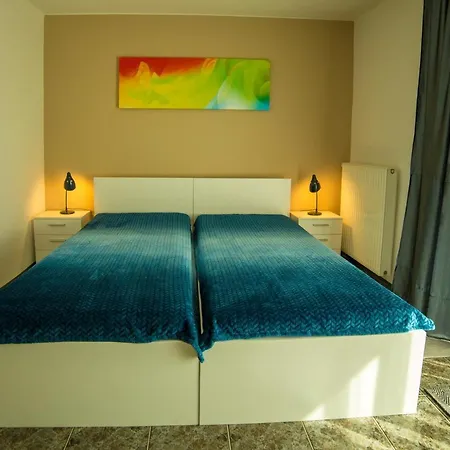 Tiffany Apartman Romantic Lodge *