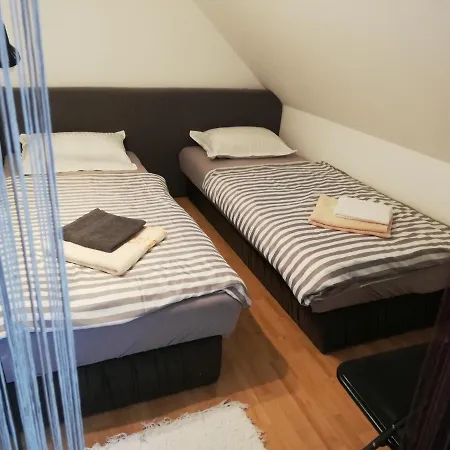 Tiffany Apartman Romantic * Jeno